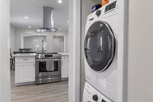 342 SW 22nd St, Fort Lauderdale, FL 33315 - Photo 9
