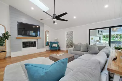 19526 W Trails End Terrace, Jupiter, FL 33458 - Photo 5
