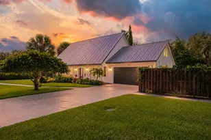 9200 SE Olympus St, Hobe Sound, FL 33455 - Photo 3