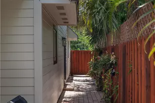 9200 SE Olympus St, Hobe Sound, FL 33455 - Photo 29