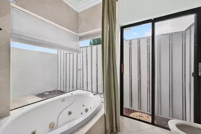 3110 NE 47th Street, Fort Lauderdale, FL 33308 - Photo 29