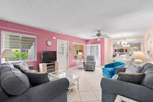 336 Pine Ridge Cir, Greenacres, FL 33463 - Photo 7