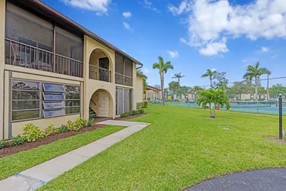 336 Pine Ridge Circle #B-1, Greenacres, FL 33463 - Photo 1