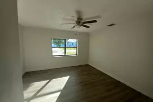 1862 SW Burlington Street SW, Port Saint Lucie, FL 34984 - Photo 27