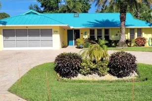 1781 SE Fallon Dr, Port Saint Lucie, FL 34983 - Photo 1
