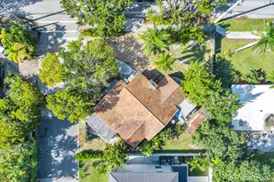 383 31st Ct, West Palm Beach, FL 33407 - Photo 13