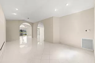9763 Harbour Lake Circle S, Boynton Beach, FL 33437 - Photo 9