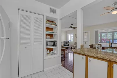 339 Pine Ridge Circle #D-1, Greenacres, FL 33463 - Photo 15