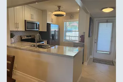 32 Abbey Lane #207, Delray Beach, FL 33446 - Photo 5