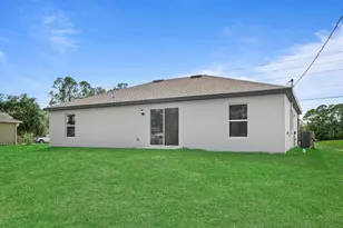 1013 SW Fisherman Ave, Port Saint Lucie, FL 34953 - Photo 3