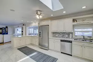 1920 Waters Edge, Pompano Beach, FL 33062 - Photo 11