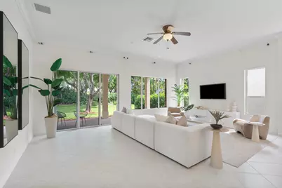12391 NW 78th Manor NW, Parkland, FL 33076 - Photo 5