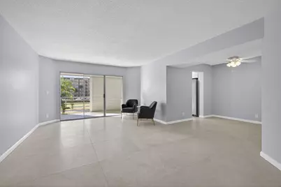 3590 Via Poinciana #202, Lake Worth, FL 33467 - Photo 19