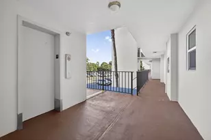3590 Via Poinciana, Lake Worth, FL 33467 - Photo 3