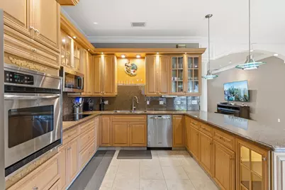 2570 SE 4th Place, Homestead, FL 33033 - Photo 17