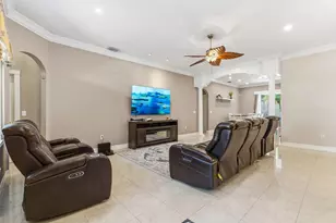 2570 SE 4th Pl, Homestead, FL 33033 - Photo 7