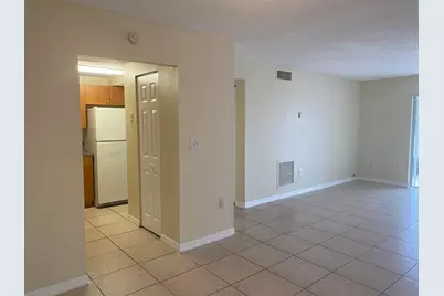 405 Executive Center Drive #208, West Palm Beach, FL 33401 - Photo 9