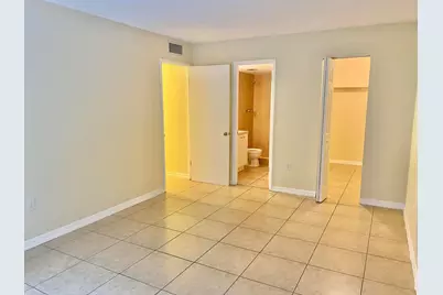 405 Executive Center Drive #208, West Palm Beach, FL 33401 - Photo 17