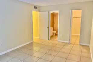 405 Executive Center Dr, West Palm Beach, FL 33401 - Photo 17
