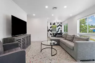 657 NW 30th Ct, Wilton Manors, FL 33311 - Photo 3