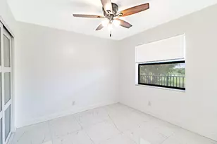10331 Sunrise Lakes Blvd, Sunrise, FL 33322 - Photo 13