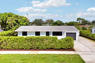 816 Juniper Dr, North Palm Beach, FL 33408 - Photo 1