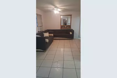 898 NE 39th Street #2, Oakland Park, FL 33334 - Photo 5