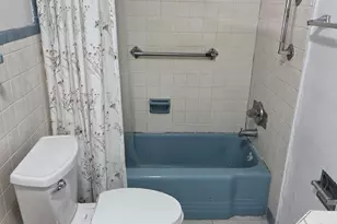 898 NE 39th St, Oakland Park, FL 33334 - Photo 7