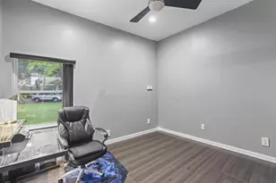 1437 NW 102nd Dr, Coral Springs, FL 33071 - Photo 29