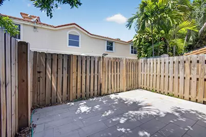 946 Summit Lake Drive, West Palm Beach, FL 33406 - Photo 29