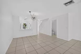 946 Summit Lake Dr, West Palm Beach, FL 33406 - Photo 15