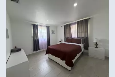 210 NE 5th Avenue, Dania Beach, FL 33004 - Photo 17