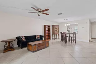 1303 Lakeview E, Royal Palm Beach, FL 33411 - Photo 5