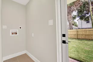 842 Selkirk St, West Palm Beach, FL 33405 - Photo 25