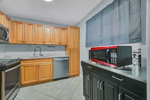 134 S Cypress Rd, Pompano Beach, FL 33060 - Photo 29