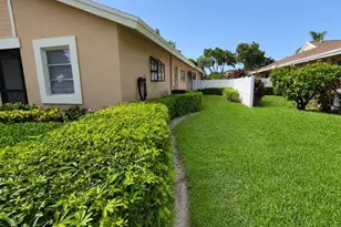 8101 Sweetbriar Way, Boca Raton, FL 33496 - Photo 17