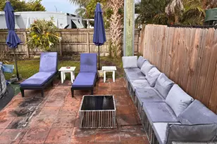 8268 SE Swan Ave, Hobe Sound, FL 33455 - Photo 3