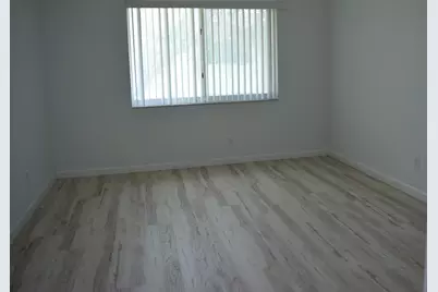 151 SE 6th Avenue #Apt 14, Pompano Beach, FL 33060 - Photo 5