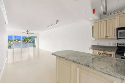 951 Spanish Circle #346, Delray Beach, FL 33483 - Photo 9