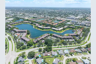 5828 Coral Lake Drive, Margate, FL 33063 - Photo 31