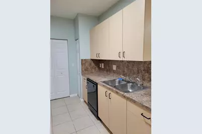 3569 Forest Hill Boulevard #117, Palm Springs, FL 33406 - Photo 5