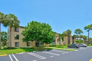 627 Sea Pine Way, Greenacres, FL 33415 - Photo 3