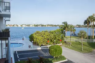 301 Croton Ave, Lantana, FL 33462 - Photo 9