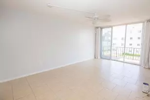 301 Croton Ave, Lantana, FL 33462 - Photo 5
