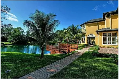 8950 NW 70th Court, Parkland, FL 33067 - Photo 3