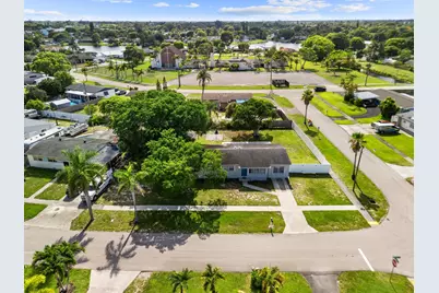 153 Abaco Drive, Palm Springs, FL 33461 - Photo 31