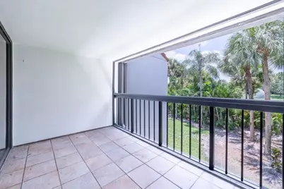 2517 Presidential Way #B, West Palm Beach, FL 33401 - Photo 27