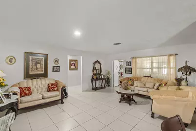 2405 Blossom Court, Fort Pierce, FL 34982 - Photo 5