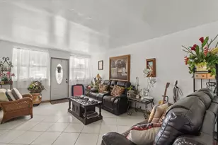 2405 Blossom Ct, Fort Pierce, FL 34982 - Photo 3