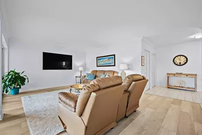 16913 Waterbend Drive #165, Jupiter, FL 33477 - Photo 5